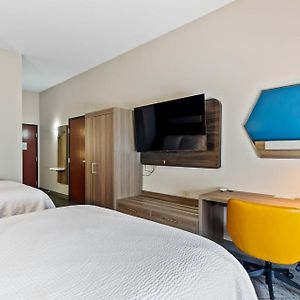 Standard Room Two Queen Beds